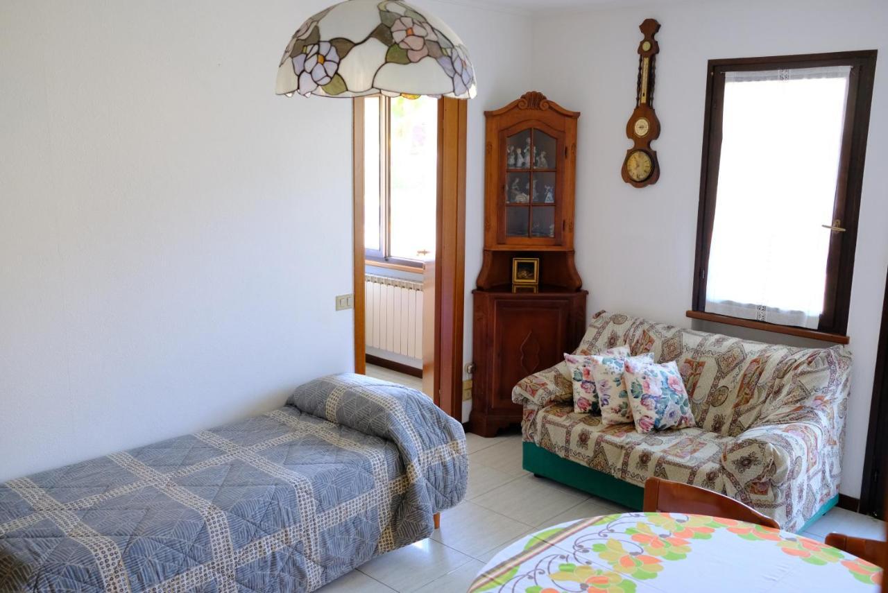 Hotel Il Canneto Porto Ceresio Ngoại thất bức ảnh